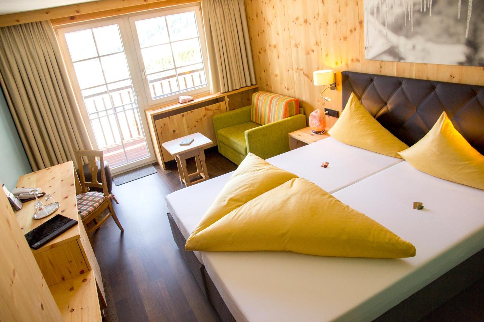 Wohlfuehlhotel Hubertushof Stuben am Arlberg Eksteriør billede