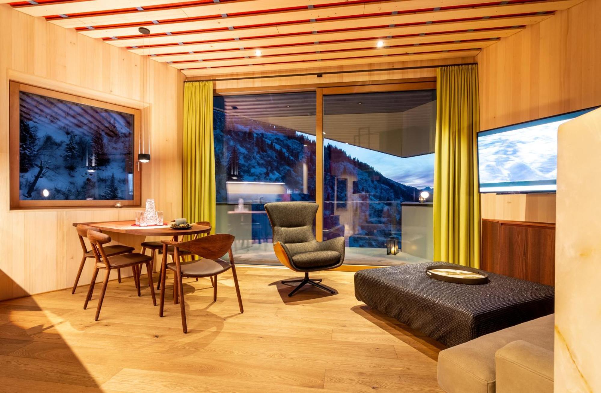 Wohlfuehlhotel Hubertushof Stuben am Arlberg Eksteriør billede